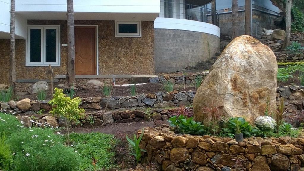 Hotel Bison Woods Yercaud Habitación foto