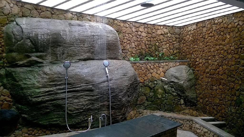 Hotel Bison Woods Yercaud Habitación foto