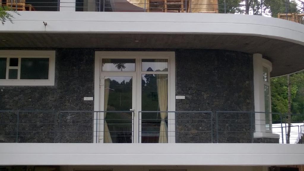 Hotel Bison Woods Yercaud Habitación foto