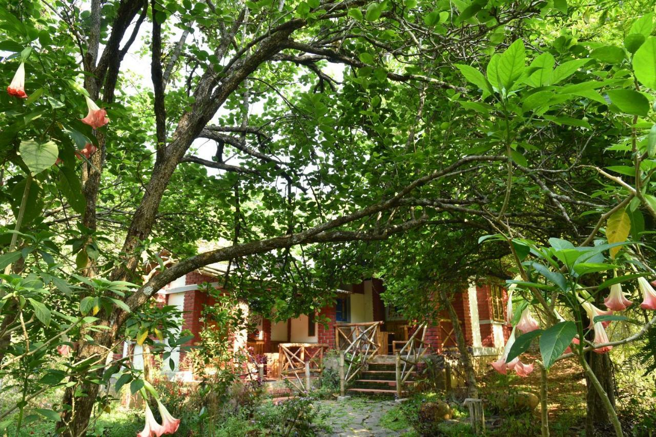 Hotel Bison Woods Yercaud Exterior foto
